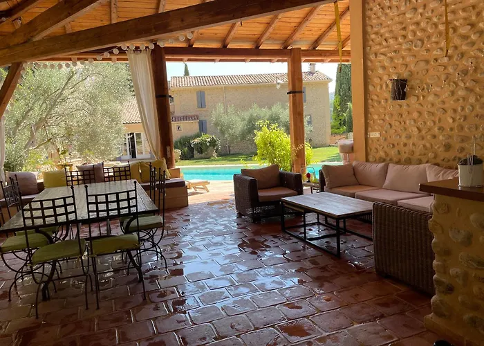 L Echappee Belle En Provence 3* Brunet