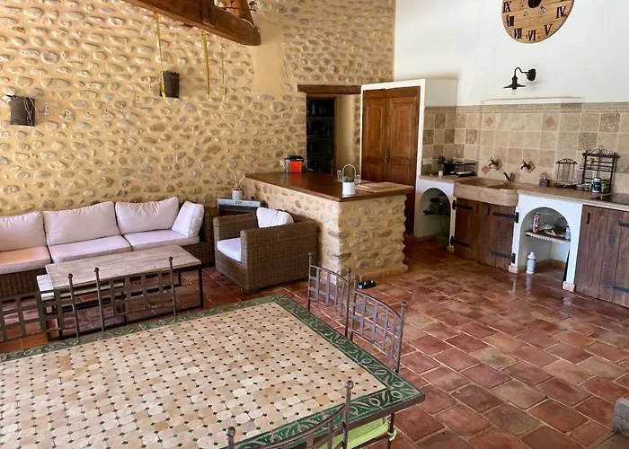 Gæstehus L Echappee Belle En Provence Brunet